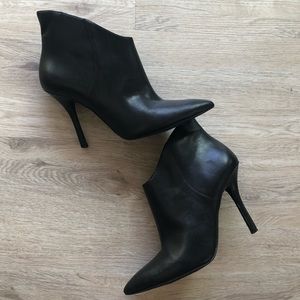 Enzo Angiolini Leather  boot booty Hot 🔥 size 8